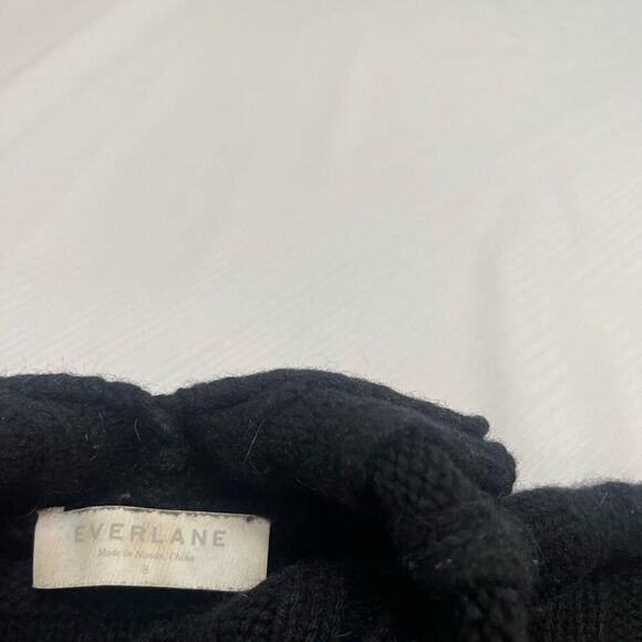 Everlane Black Ribbed Wool Cashmere Sweater Size Small - Picture 3 of 10